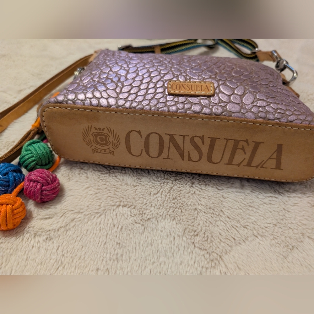 LiKE New Consuela Midtown Crossbody - Picture 5 of 9